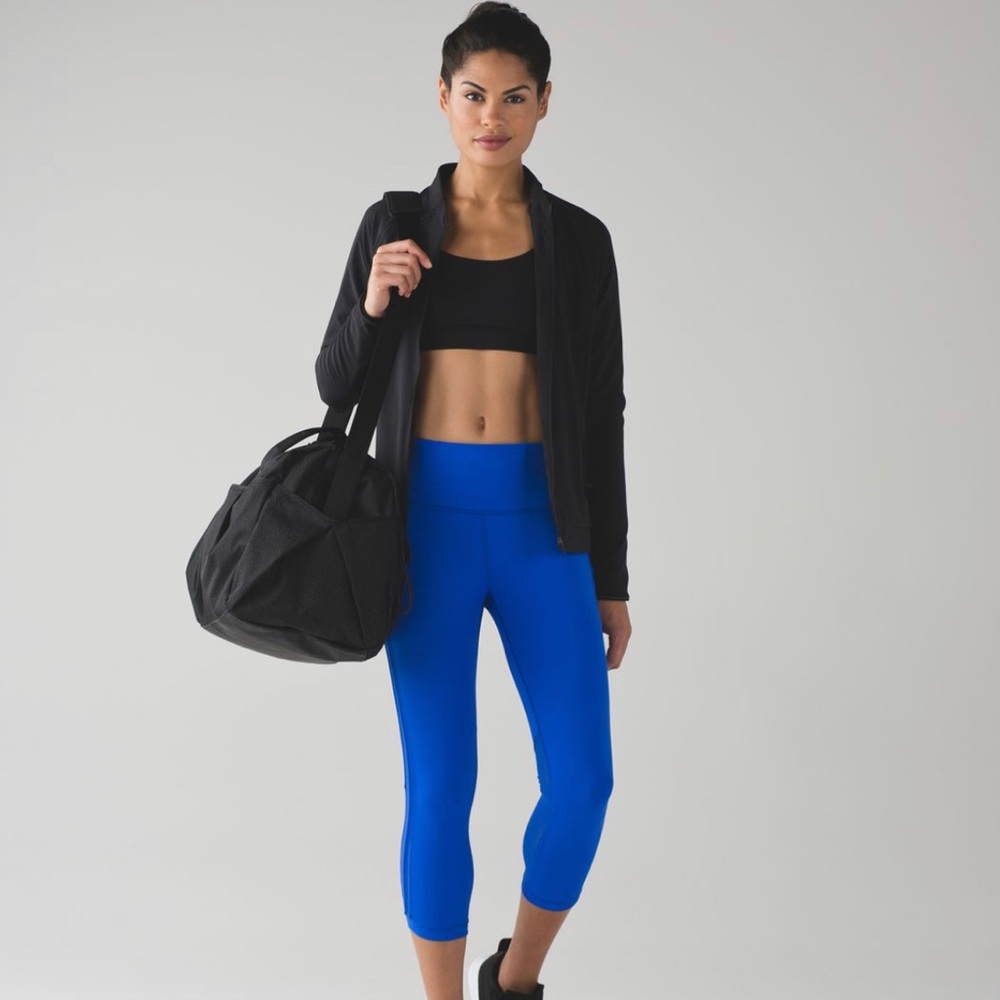 Lululemon Hit It 21' Crop | Cerulean Blue | women’s size 4